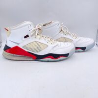 Jordan Mars 270 White Fire Red Size 13 US Men's Sneakers CD7070-100