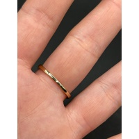 Ladies 9ct Yellow Gold Green Gemstones and Diamonds Ring