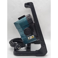 Makita DML805 18V LED Corded Cordless Flood Work Light with 5.0Ah Battery