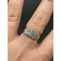 Ladies 18ct Yellow Gold Diamond Cluster Ring