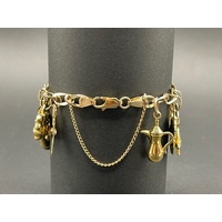 Ladies 9ct Yellow Gold Oval Curb Link Charm Bracelet
