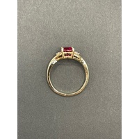Ladies 9ct Yellow Gold Red Gemstone and Diamonds Ring