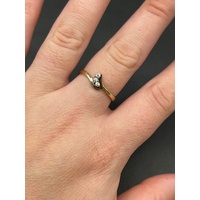 Ladies 9ct Yellow Gold Cubic Zirconia Ring