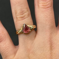 Ladies 9ct Yellow Gold Pink Gemstone Ring