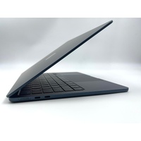 Apple MacBook Air 13 inch 2024 M3 16GB RAM 256GB SSD A3113 macOS Sequoia
