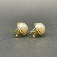 Ladies 14ct Yellow Gold Pearl Earrings