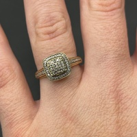 Ladies 9ct Yellow Gold Diamond Cluster Ring