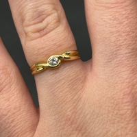Ladies 18ct Yellow Gold Diamond Ring