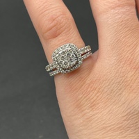 Ladies 18ct White Gold Diamond Ring Bridal Set