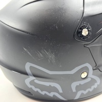 Fox V1 Pilot Youth Motocross Helmet Matte Black YM 49-50cm with Dust Bag
