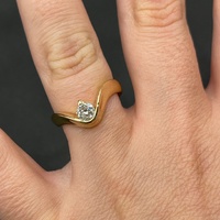 Ladies 18ct Yellow Gold Cubic Zirconia Ring