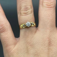 Ladies 18ct Yellow Gold Natural Diamond Ring