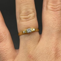 Ladies 18ct Yellow Gold Natural Diamond Ring