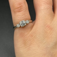 Ladies 10ct White Gold Natural Diamond Ring