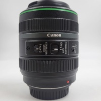 Canon Zoom Lens EF 70-300mm f/4.5-5.6 DO IS USM with Bag and Hood