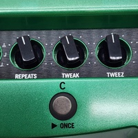 Line 6 DL4 MkII Delay and Looper with Box and Manual