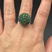 Ladies 10ct Yellow Gold Cluster of Green Gemstone Ring