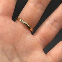 Ladies 10ct Yellow Gold Green Gemstone & Diamond Ring