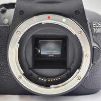 Canon EOS 700D DSLR Camera Kit with Lens, 3 Batteries & Carry Bag 