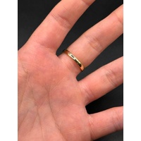 Ladies 9ct Yellow Gold Diamond Vintage Pattern Band Ring