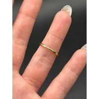 Ladies 18ct Yellow Gold White Opal Ring