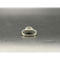 Ladies 10ct White Gold Diamond Cluster Halo Ring
