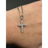 Ladies 18ct White Gold Figaro Chain & Cubic Zirconia Cross Pendant