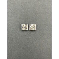 Ladies 18ct White Gold Diamond Cluster Stud Earrings