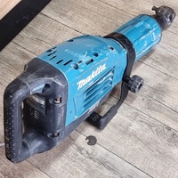 Makita HM1317C 1510W 17kg Demolition Jack Hammer with Breaker Bit and Case