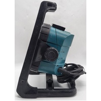Makita DML805 18V LED Corded Cordless Flood Work Light with 5.0Ah Battery