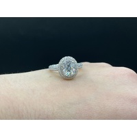 Ladies 925ct Sterling Silver Moissanite Diamond Ring