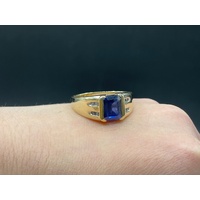 Unisex 9ct Yellow Gold Blue Gemstone and Diamond Ring
