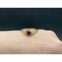 Ladies 9ct Yellow Gold Red Gemstone and Diamond Ring