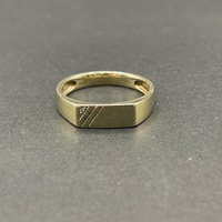 Mens 9ct Yellow Gold Signet Diamond Ring
