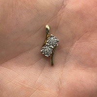 Ladies 9ct Yellow Gold Diamond Fancy Pendant