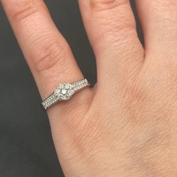 Ladies 18ct White Gold Diamond Cluster Ring