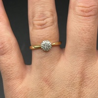 Ladies 10ct Yellow Gold Natural Diamond Cluster Ring