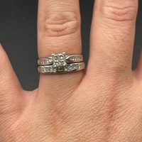 Ladies 18ct White Gold Diamond Bridal Ring Set