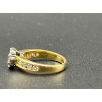 Ladies 18ct Yellow Gold Diamond Cluster Flower Ring