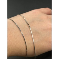  Ladies 9ct White Gold Snake Link Necklace
