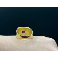 Men’s 18ct Yellow Gold Red-Coloured Stone Signet Ring