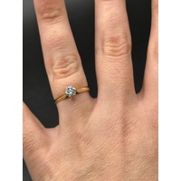 Ladies 18ct Yellow Gold Diamond Ring