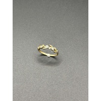 Ladies 9ct Yellow Gold Vine Pattern Diamond Ring