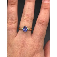 Ladies 9ct Yellow Gold Blue Gemstone Ring