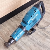 Makita HM1317C 1510W 17kg Demolition Jack Hammer with Breaker Bit and Case