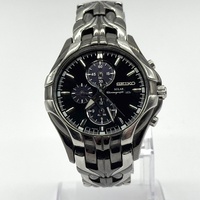 Seiko V172-0AK0 Mens Solar Chronograph Two-Tone Metal Watch 100m WR