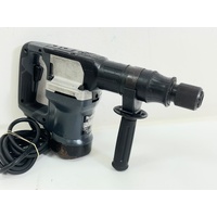 Makita M8600 900W 17mm Hex Shank Demolition Hammer Chipping Gun Case