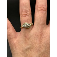 Ladies 9ct Yellow Gold Natural Diamond Ring