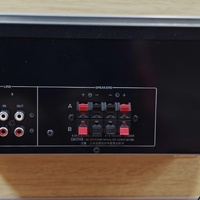 Yamaha R-S202 Stereo Receiver NS-BP301 Bookshelf Speakers with Remote