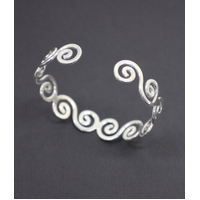 Ladies Solid Sterling Silver 925 Wavy Spiral Bangle Bracelet 18cm 20.5 Grams